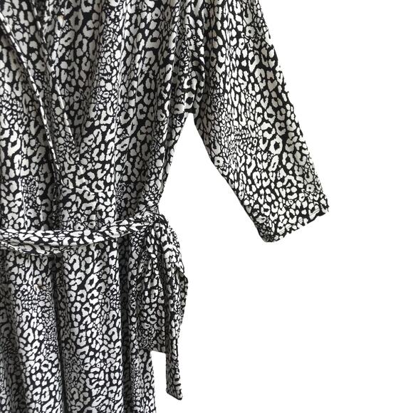 Liz Claiborne Animal Print Wrap Dress Size 1X Jersey 3/4 Sleeves Knee Length - Picture 5 of 16